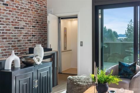 4566 Flying Goat Avenue NE Bainbridge Island WA 98110