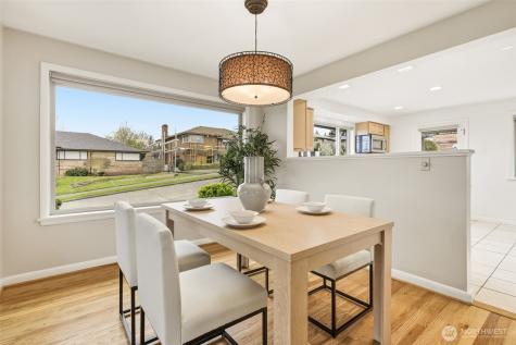 4019 SW Henderson Street Seattle WA 98136