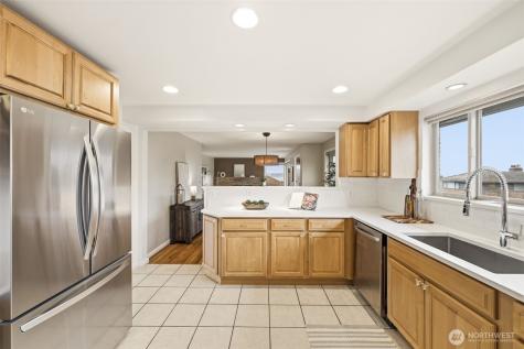 4019 SW Henderson Street Seattle WA 98136