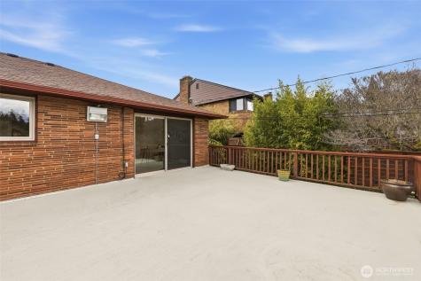 4019 SW Henderson Street Seattle WA 98136