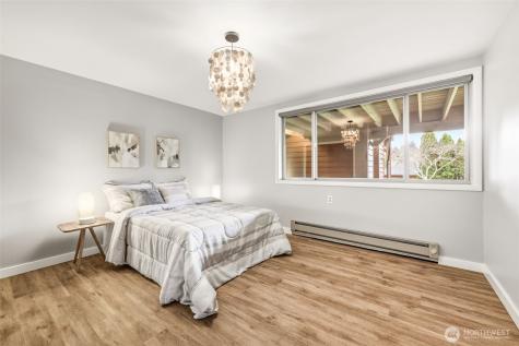 4019 SW Henderson Street Seattle WA 98136