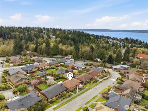 4019 SW Henderson Street Seattle WA 98136