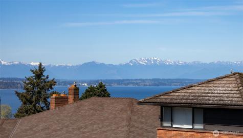 4019 SW Henderson Street Seattle WA 98136