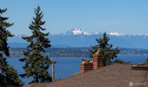 4019 SW Henderson Street Seattle WA 98136