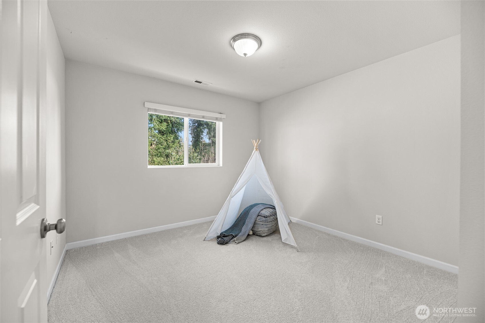 9651 15th Street SE Lake Stevens WA 98258