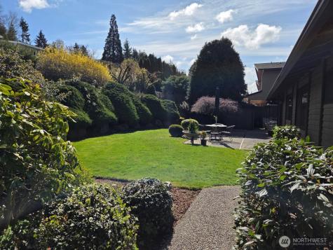 6504 113th Avenue NE Kirkland WA 98033