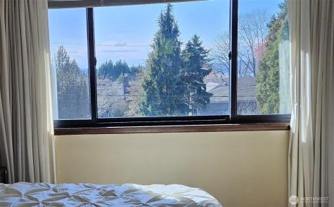 6504 113th Avenue NE Kirkland WA 98033