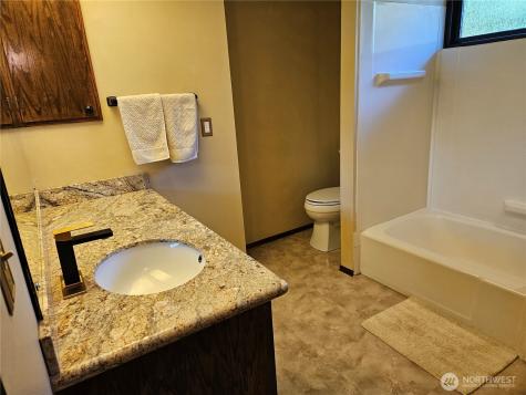 6504 113th Avenue NE Kirkland WA 98033