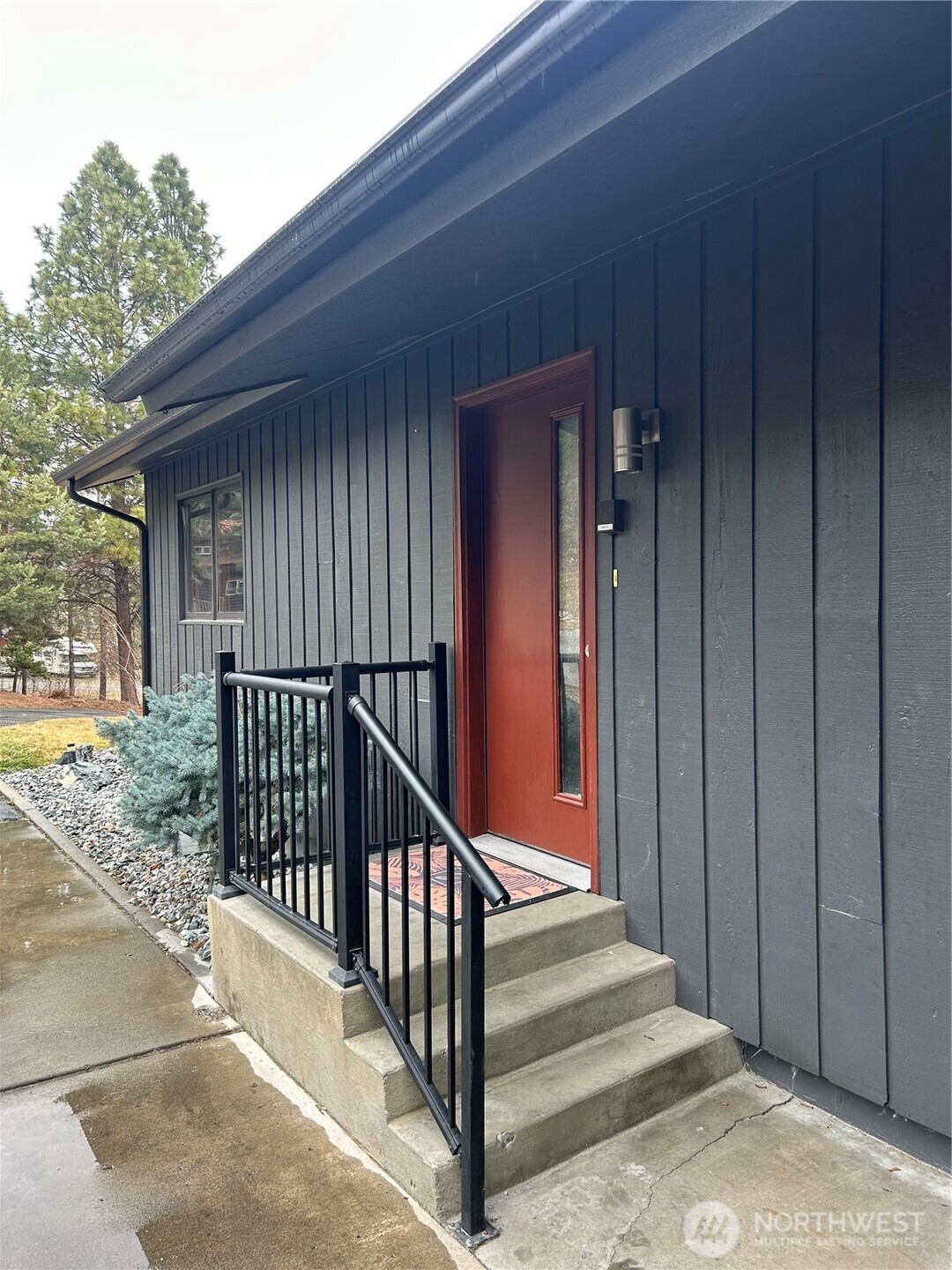 190 Hennepin Okanogan WA 98840