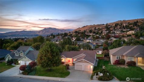 625 Briarwood Drive East Wenatchee WA 98802