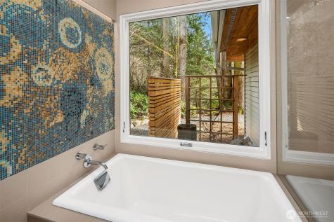 14740 SE 56th Street Bellevue WA 98006