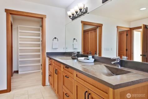 4913 Marshall Road Clinton WA 98236