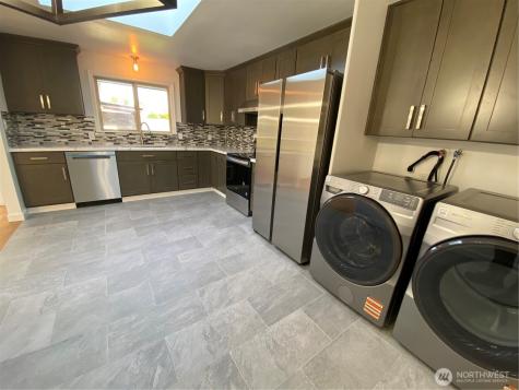 4916 24th Place S Seattle WA 98108