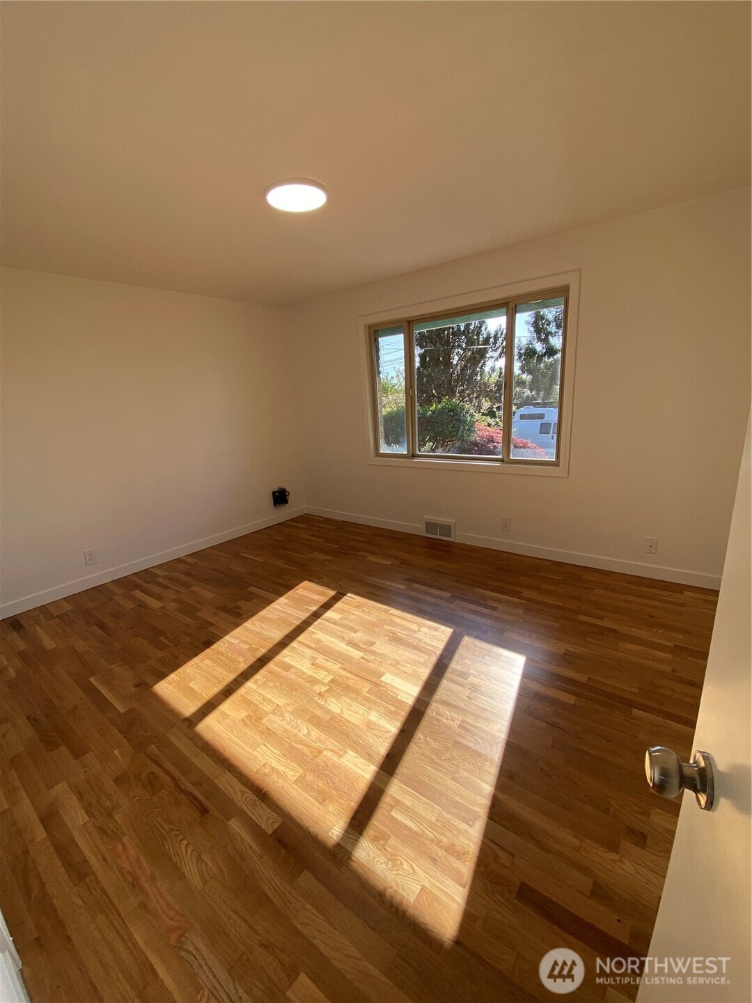 4916 24th Place S Seattle WA 98108