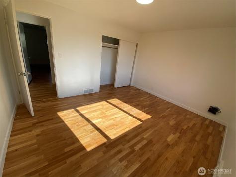 4916 24th Place S Seattle WA 98108