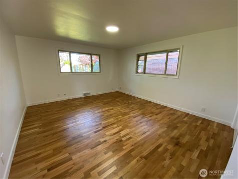 4916 24th Place S Seattle WA 98108
