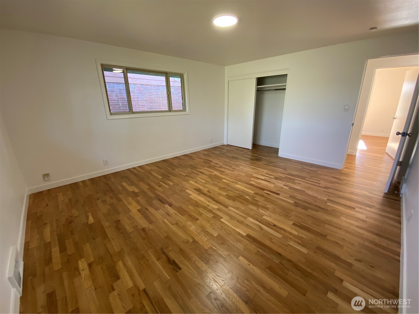 4916 24th Place S Seattle WA 98108