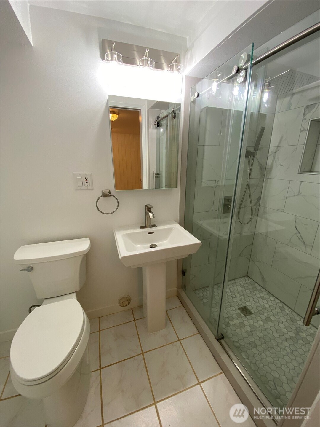 4916 24th Place S Seattle WA 98108