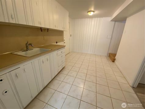 4916 24th Place S Seattle WA 98108