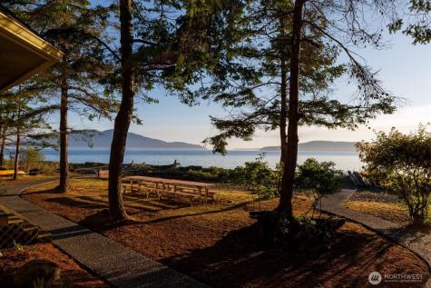 4079 Forest Lane Anacortes WA 98221