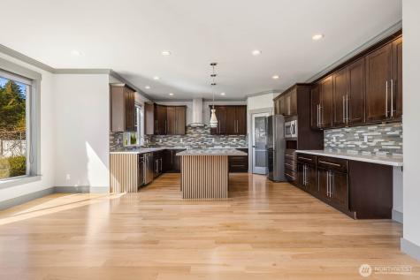 17210 36th Avenue E Tacoma WA 98446