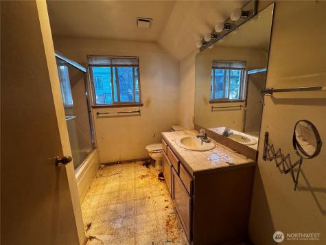 724 N 137th Street Seattle WA 98133