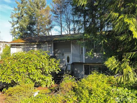 724 N 137th Street Seattle WA 98133
