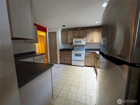 724 N 137th Street Seattle WA 98133