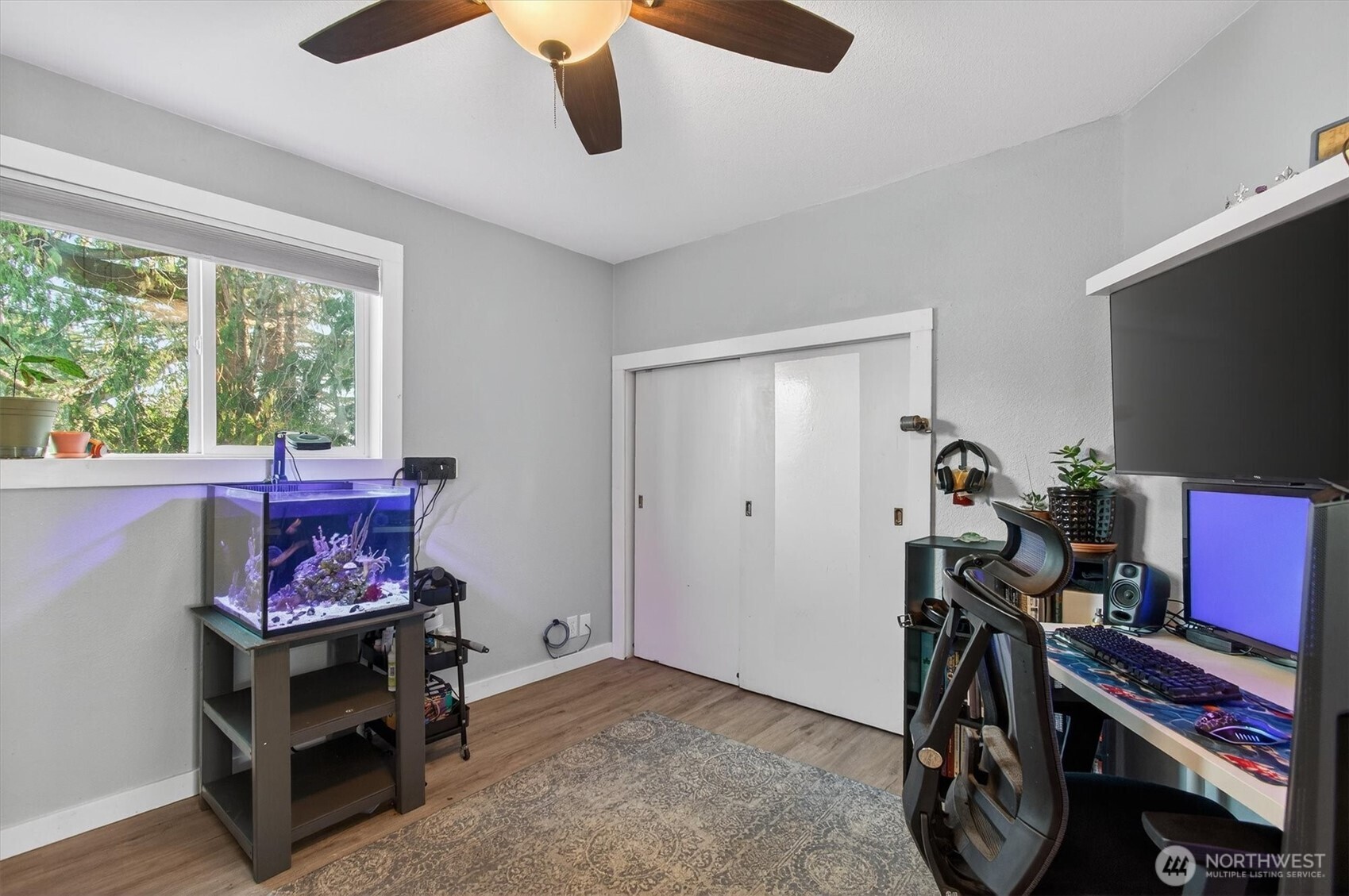 290 Columbia Street Cathlamet WA 98612