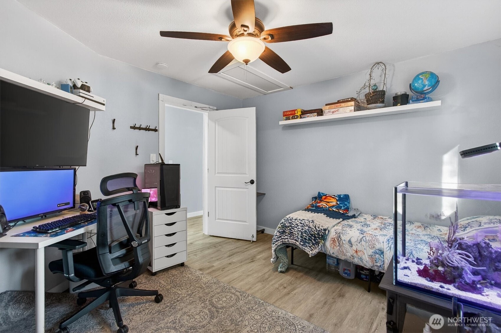 290 Columbia Street Cathlamet WA 98612