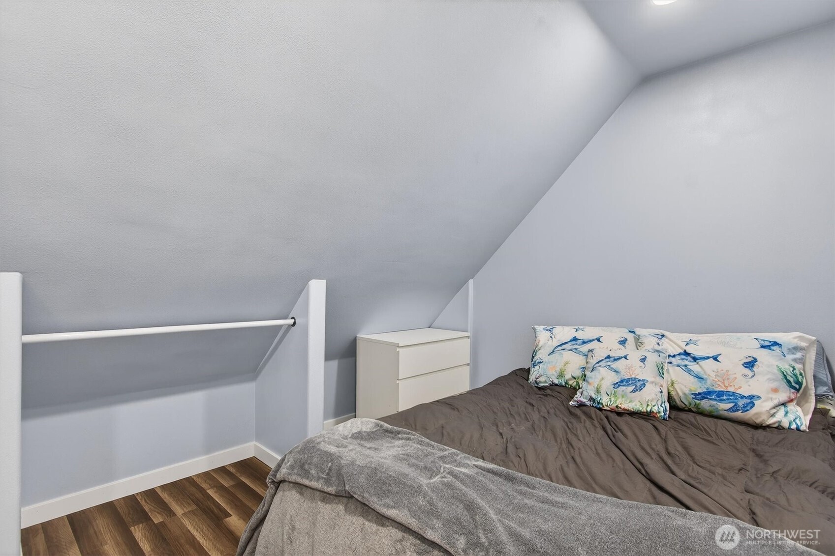 290 Columbia Street Cathlamet WA 98612