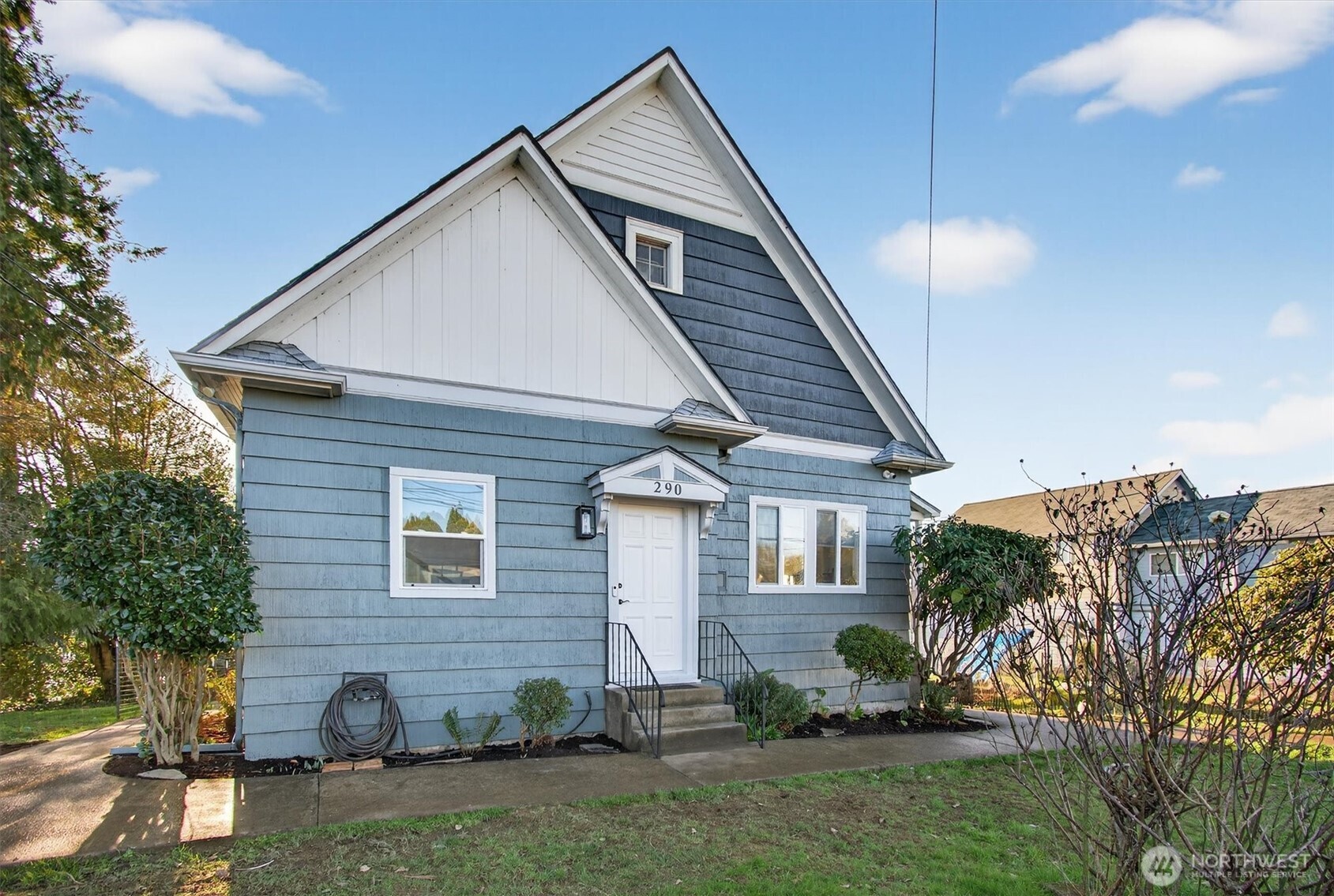 290 Columbia Street Cathlamet WA 98612