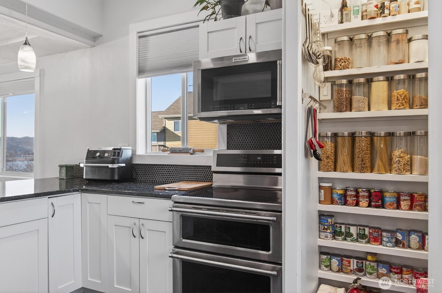 290 Columbia Street Cathlamet WA 98612