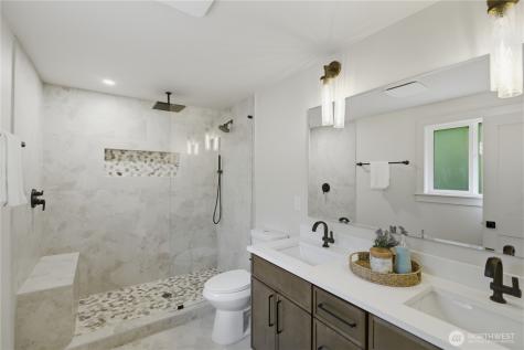 4008 NE 197th Street Lake Forest Park WA 98155