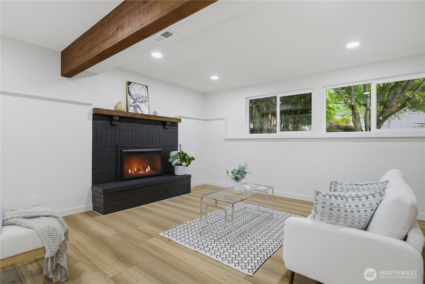 4008 NE 197th Street Lake Forest Park WA 98155