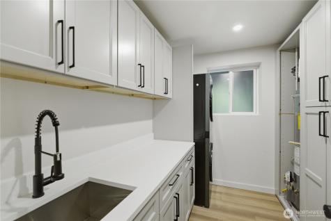 4008 NE 197th Street Lake Forest Park WA 98155