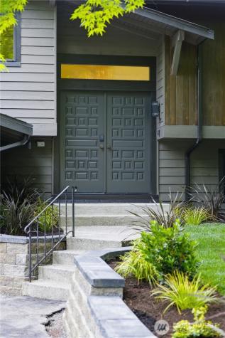 4008 NE 197th Street Lake Forest Park WA 98155