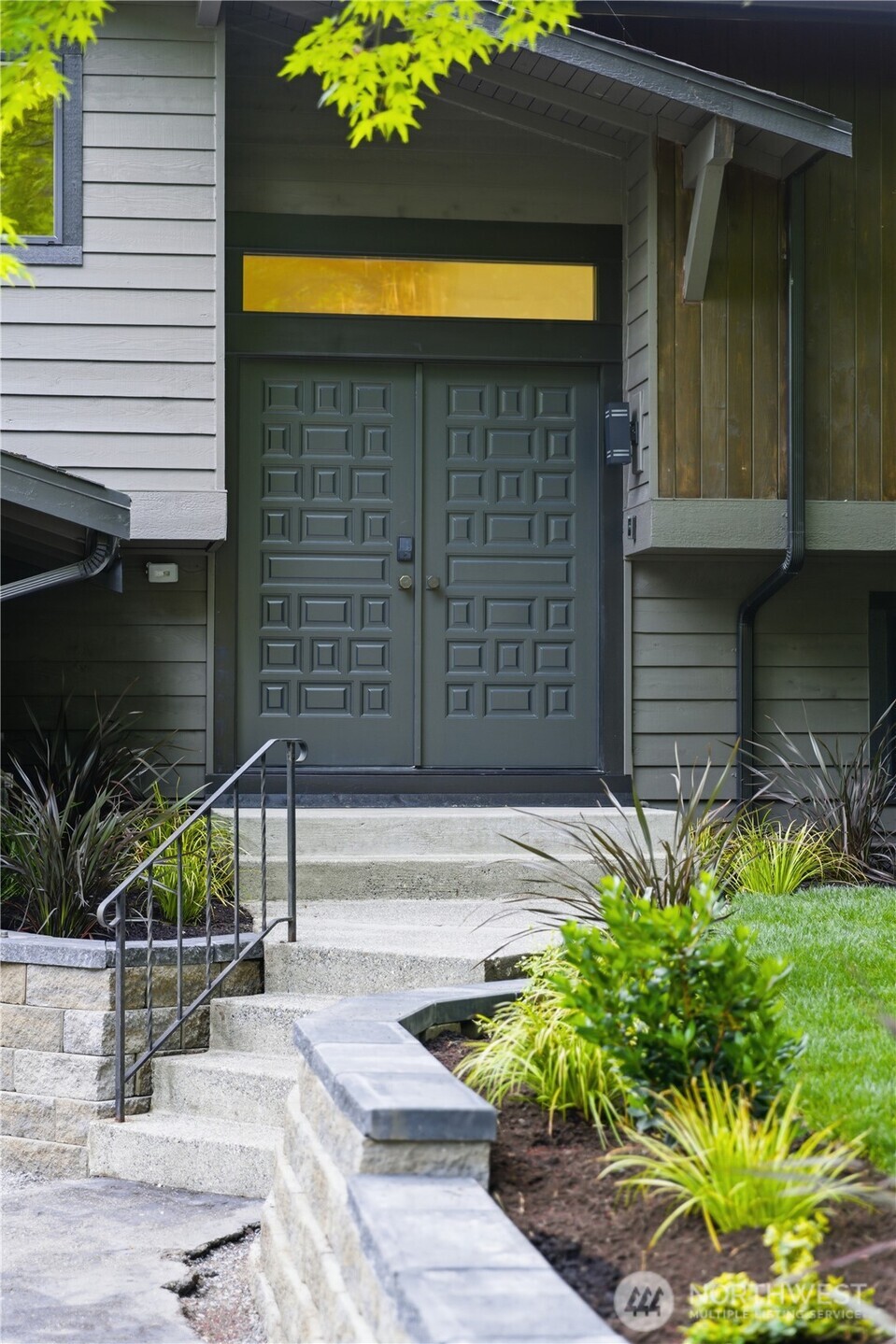 4008 NE 197th Street Lake Forest Park WA 98155