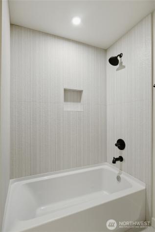 4008 NE 197th Street Lake Forest Park WA 98155