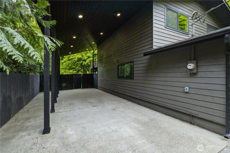 4008 NE 197th Street Lake Forest Park WA 98155
