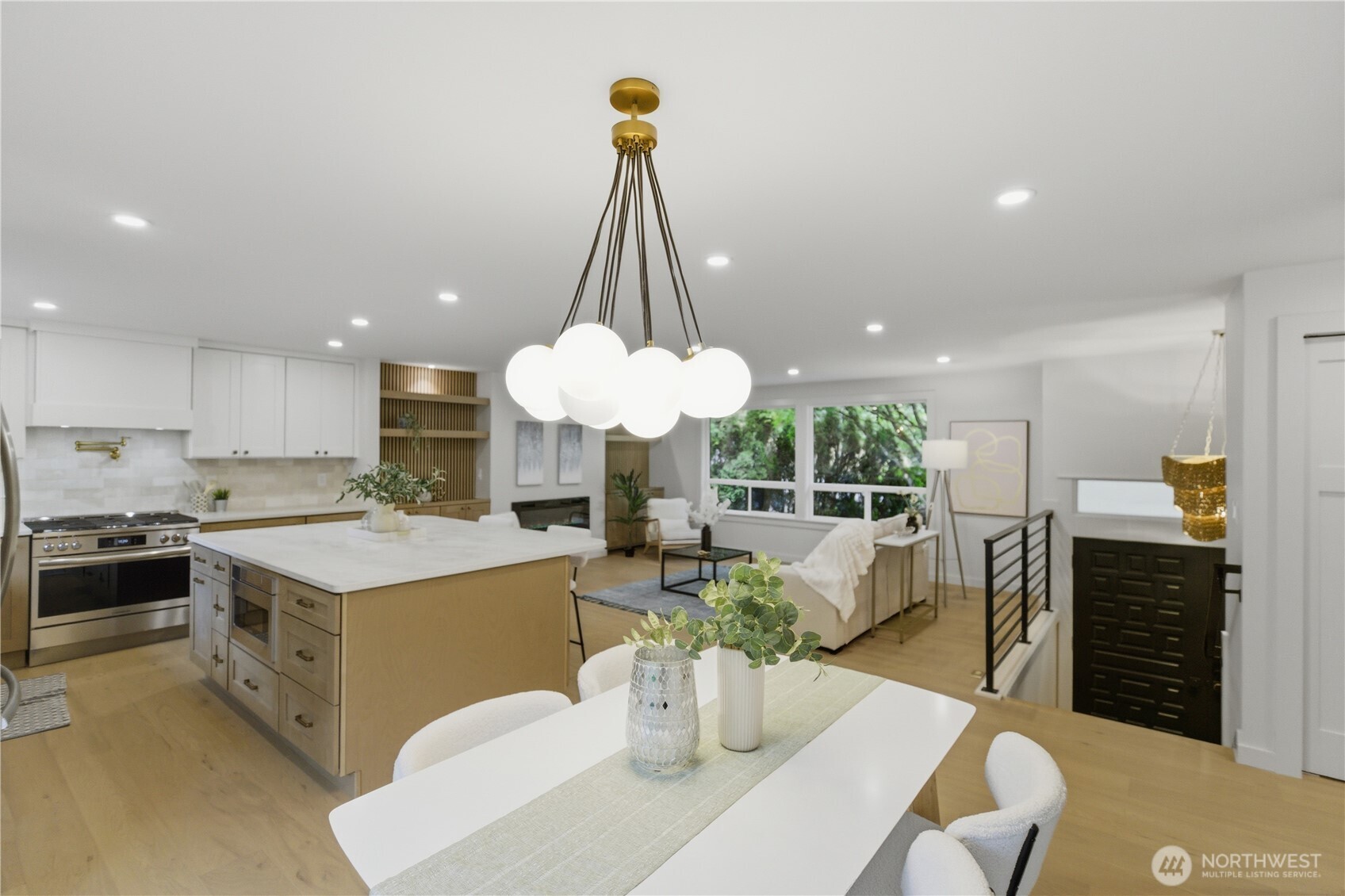 4008 NE 197th Street Lake Forest Park WA 98155