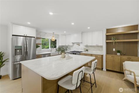 4008 NE 197th Street Lake Forest Park WA 98155