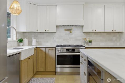 4008 NE 197th Street Lake Forest Park WA 98155