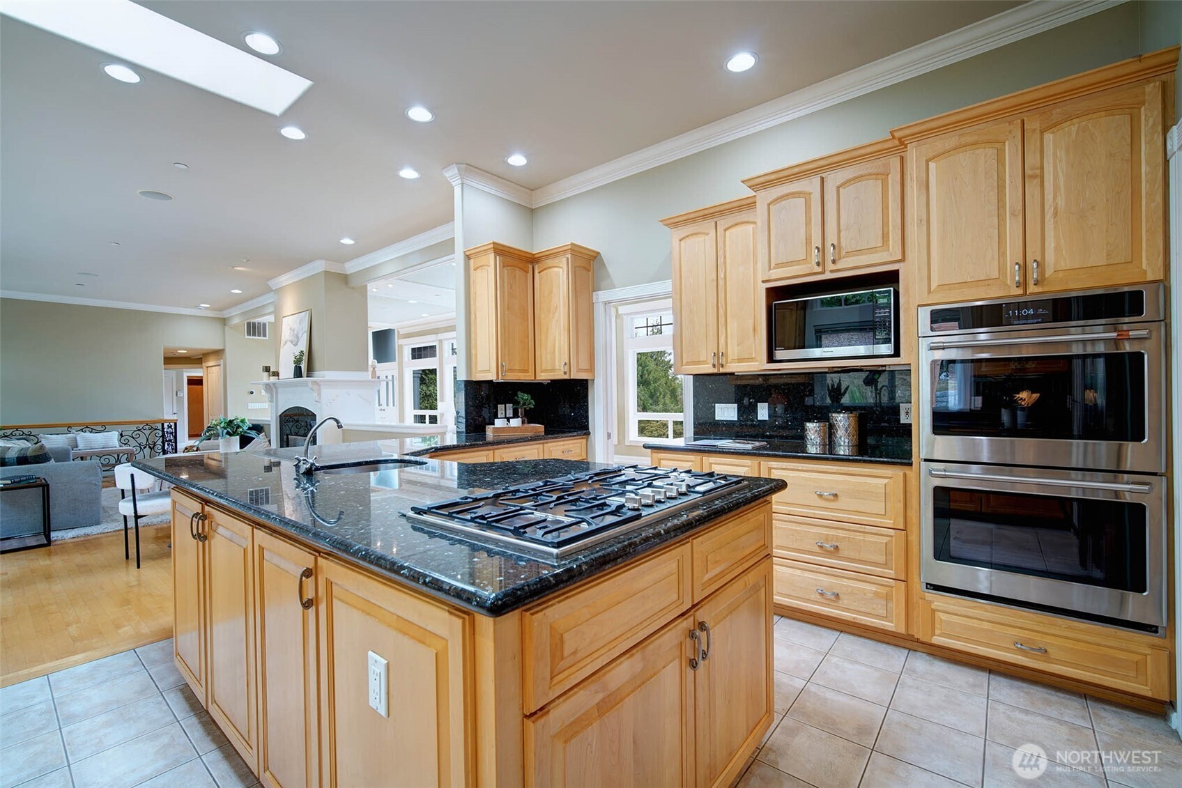 6145 93rd Avenue SE Mercer Island WA 98040