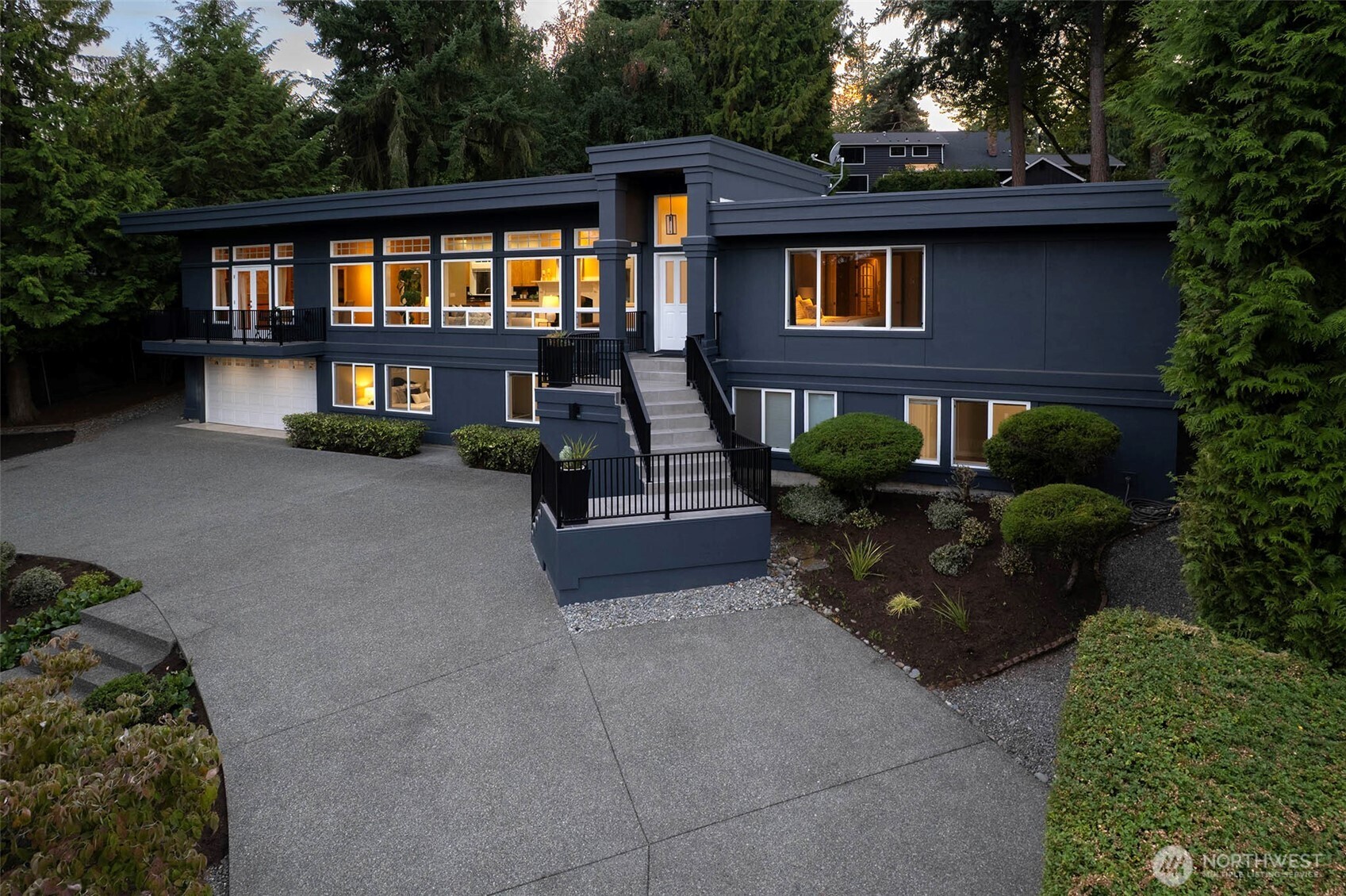 6145 93rd Avenue SE Mercer Island WA 98040