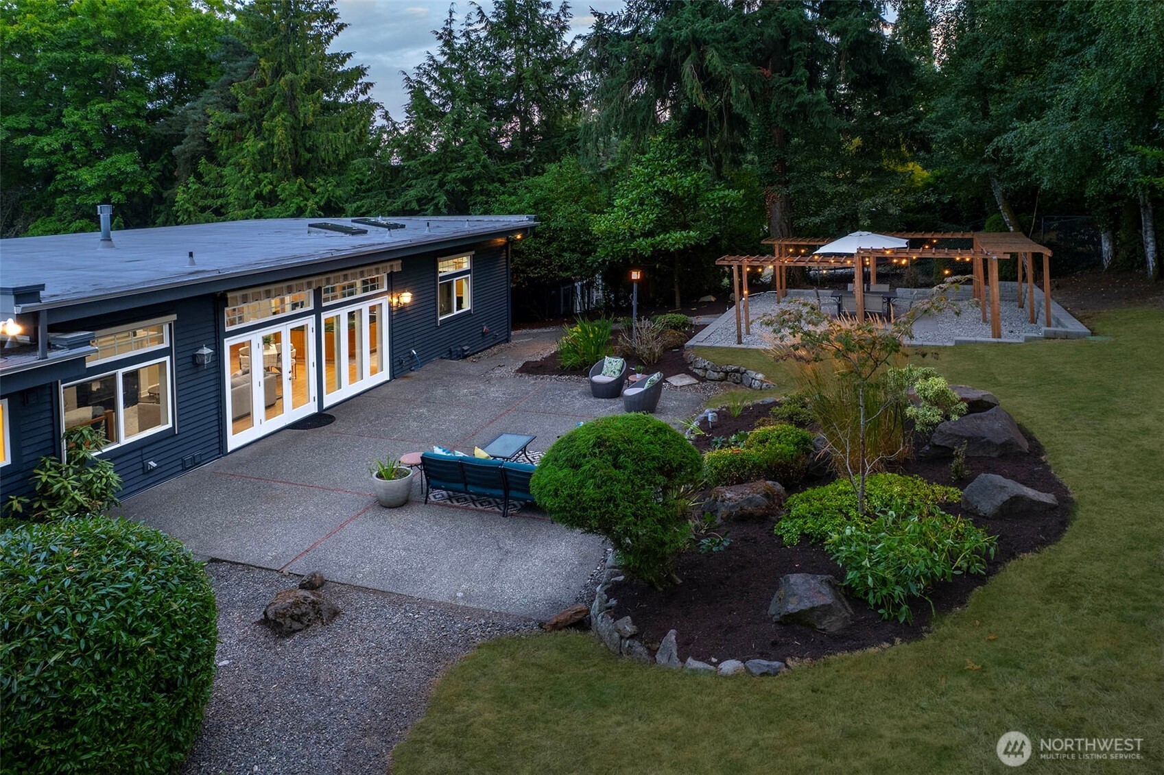 6145 93rd Avenue SE Mercer Island WA 98040