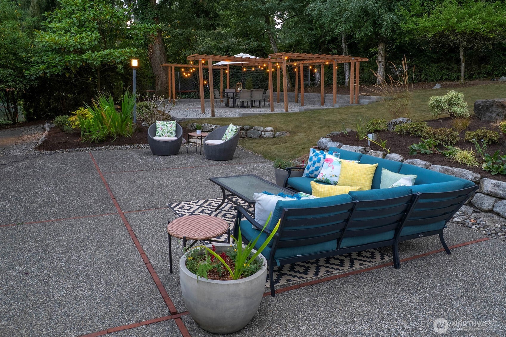 6145 93rd Avenue SE Mercer Island WA 98040