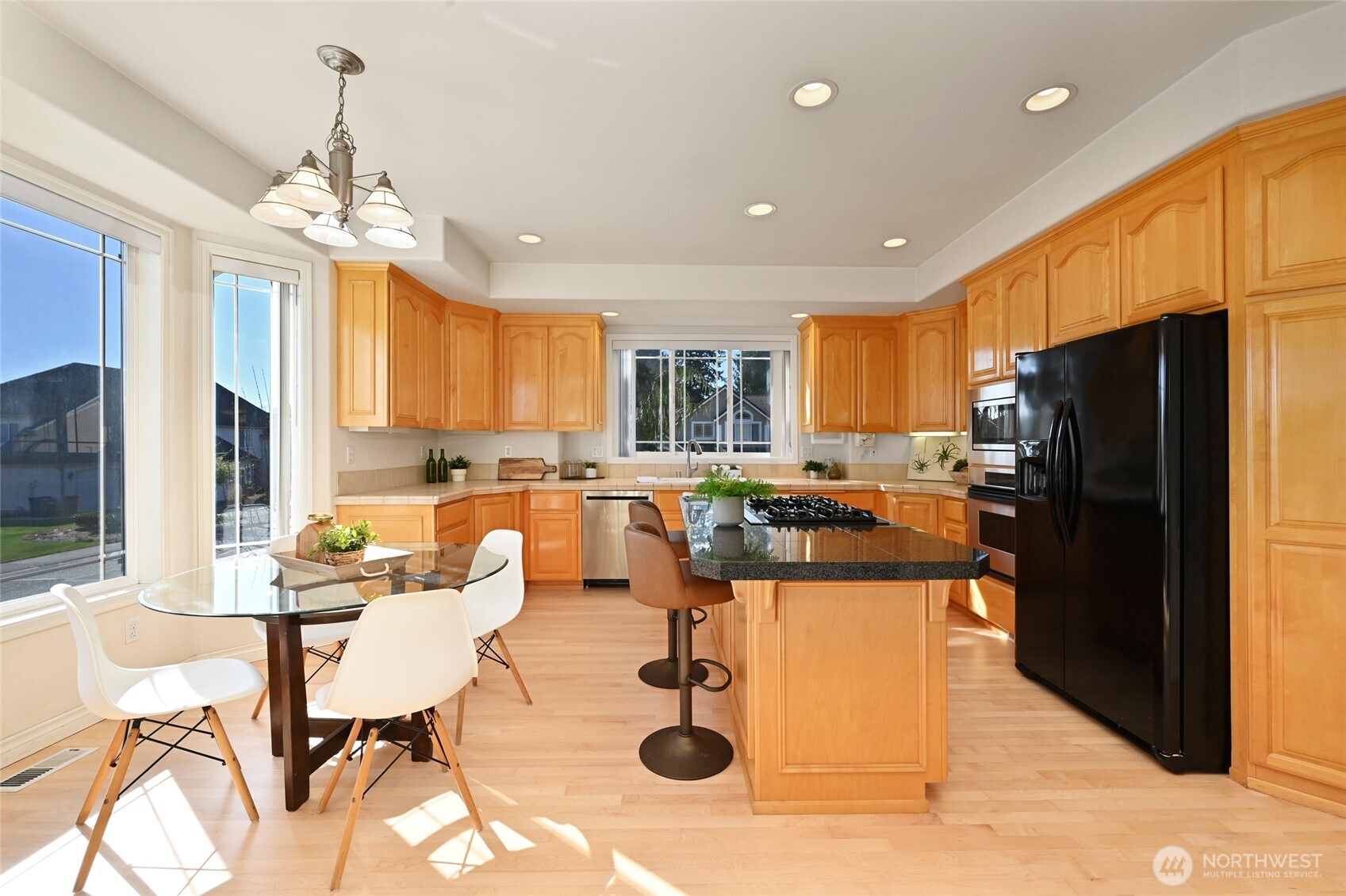 2203 12th Court NW Auburn WA 98001