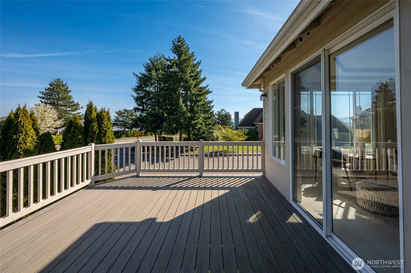 2203 12th Court NW Auburn WA 98001