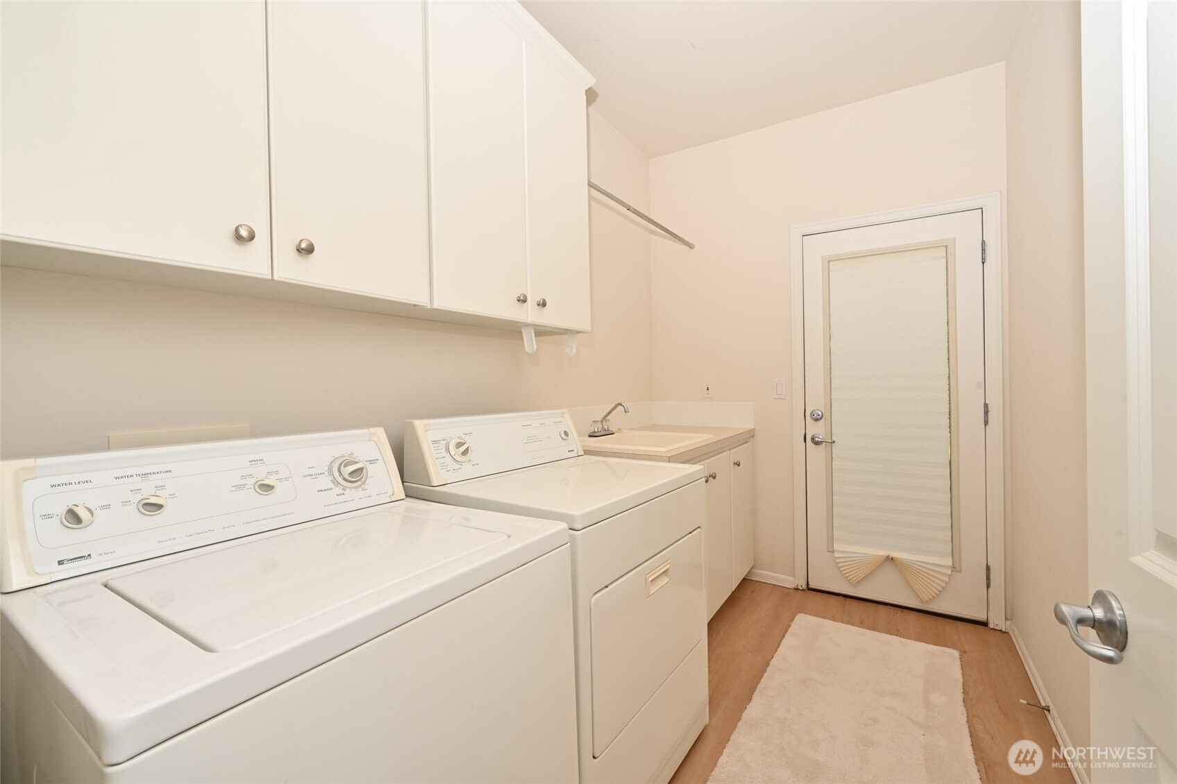 2203 12th Court NW Auburn WA 98001